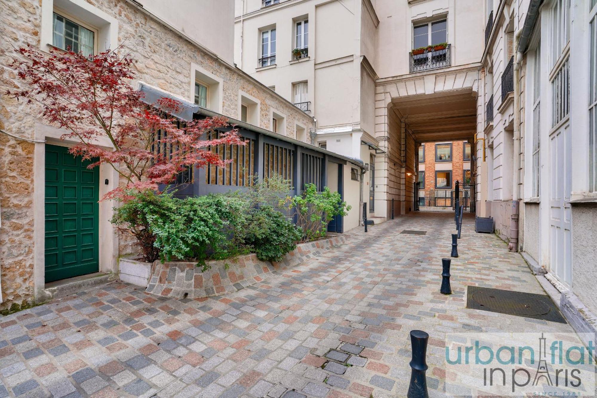 33 - Flat Av Des Champs-Elysees パリ エクステリア 写真