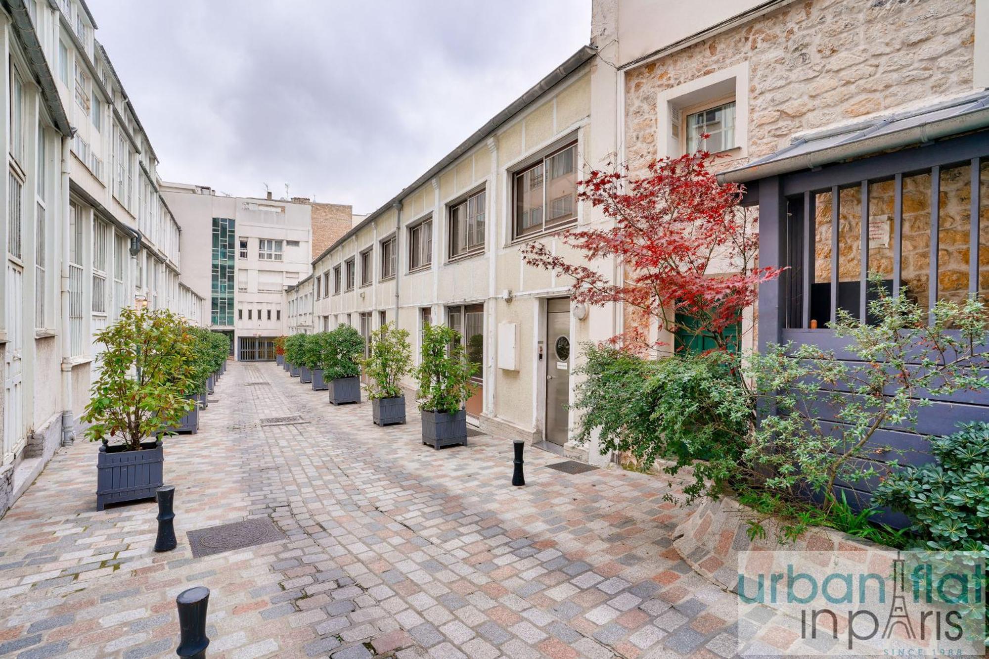 33 - Flat Av Des Champs-Elysees パリ エクステリア 写真